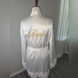 Elegant White Bridal Robe with Gold Embroidery